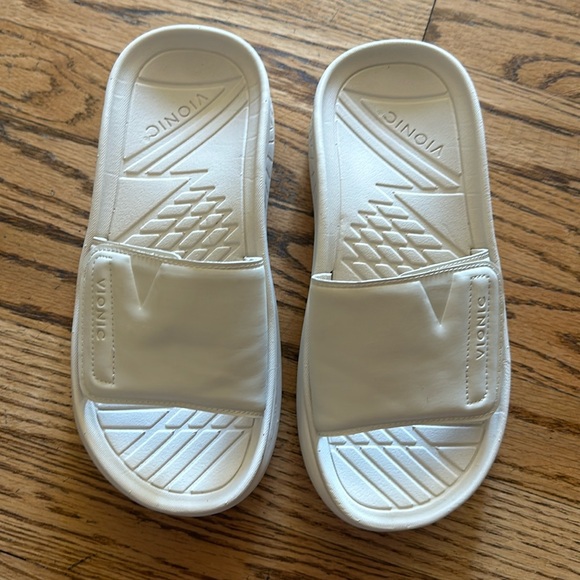 Vionic Rejuvenate recovery slide - Picture 1 of 6